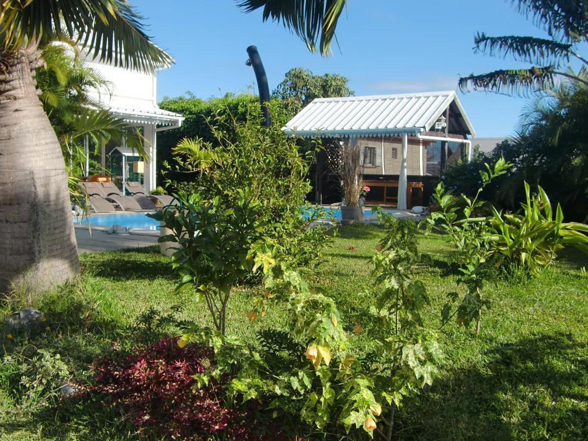 Villa Ambralini Saint Pierre Exterior photo